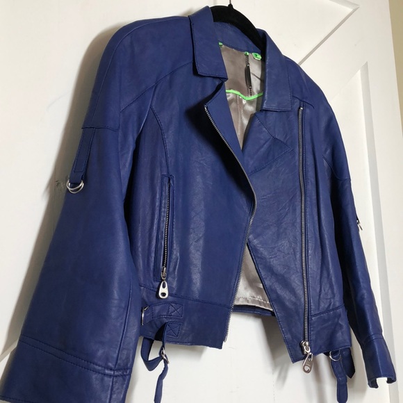 LEATHER JACKET! - Picture 4 of 8